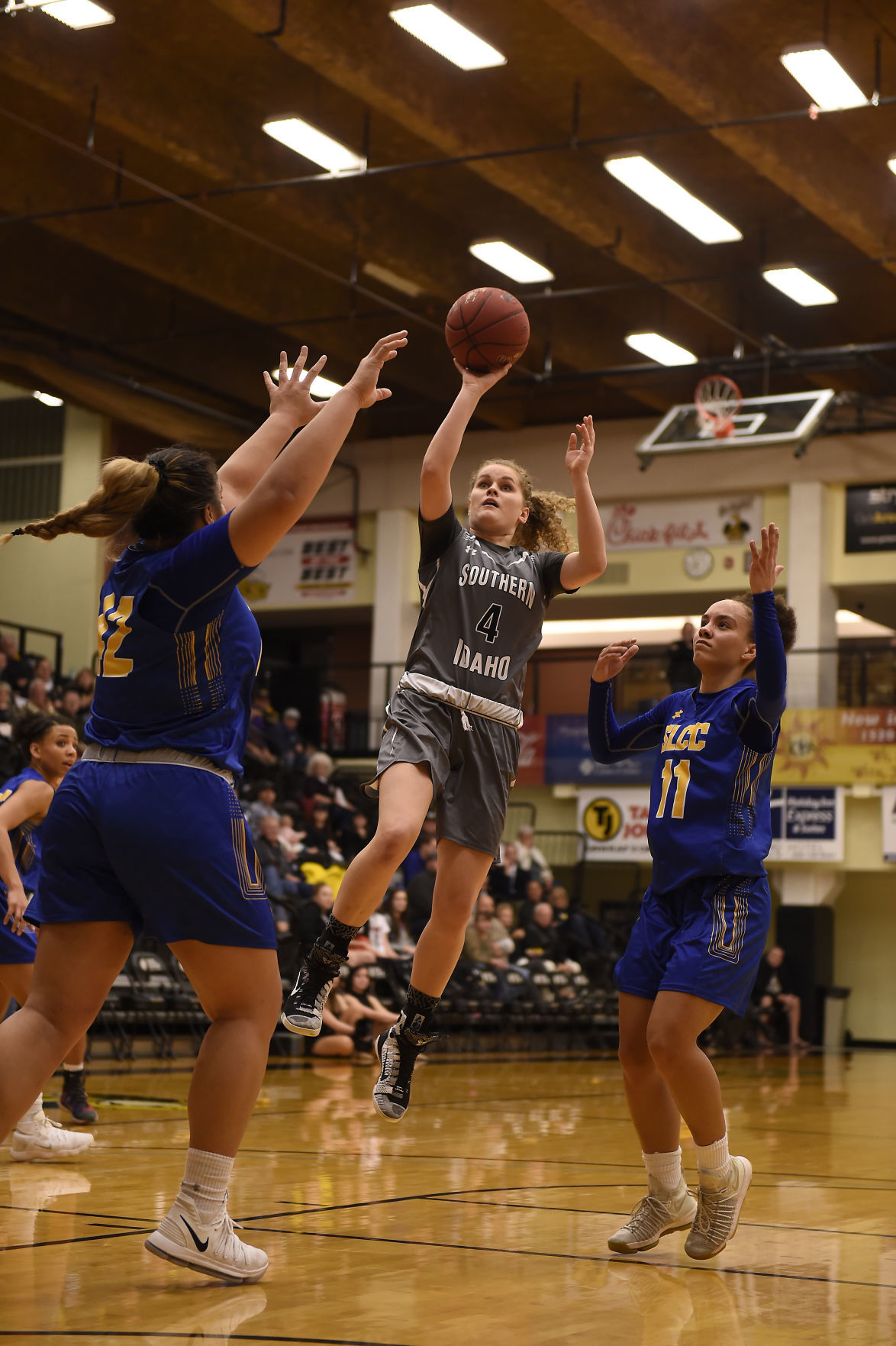 Womens Basketball - SLCC Vs. CSI